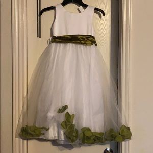 Gently worn beautiful formal girls dress